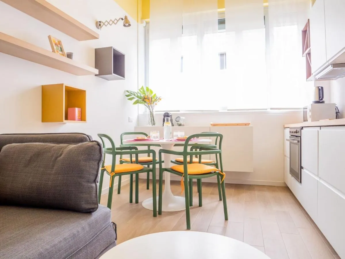 The Best Rent - Apartment In Crescenzago District Milan Italy
