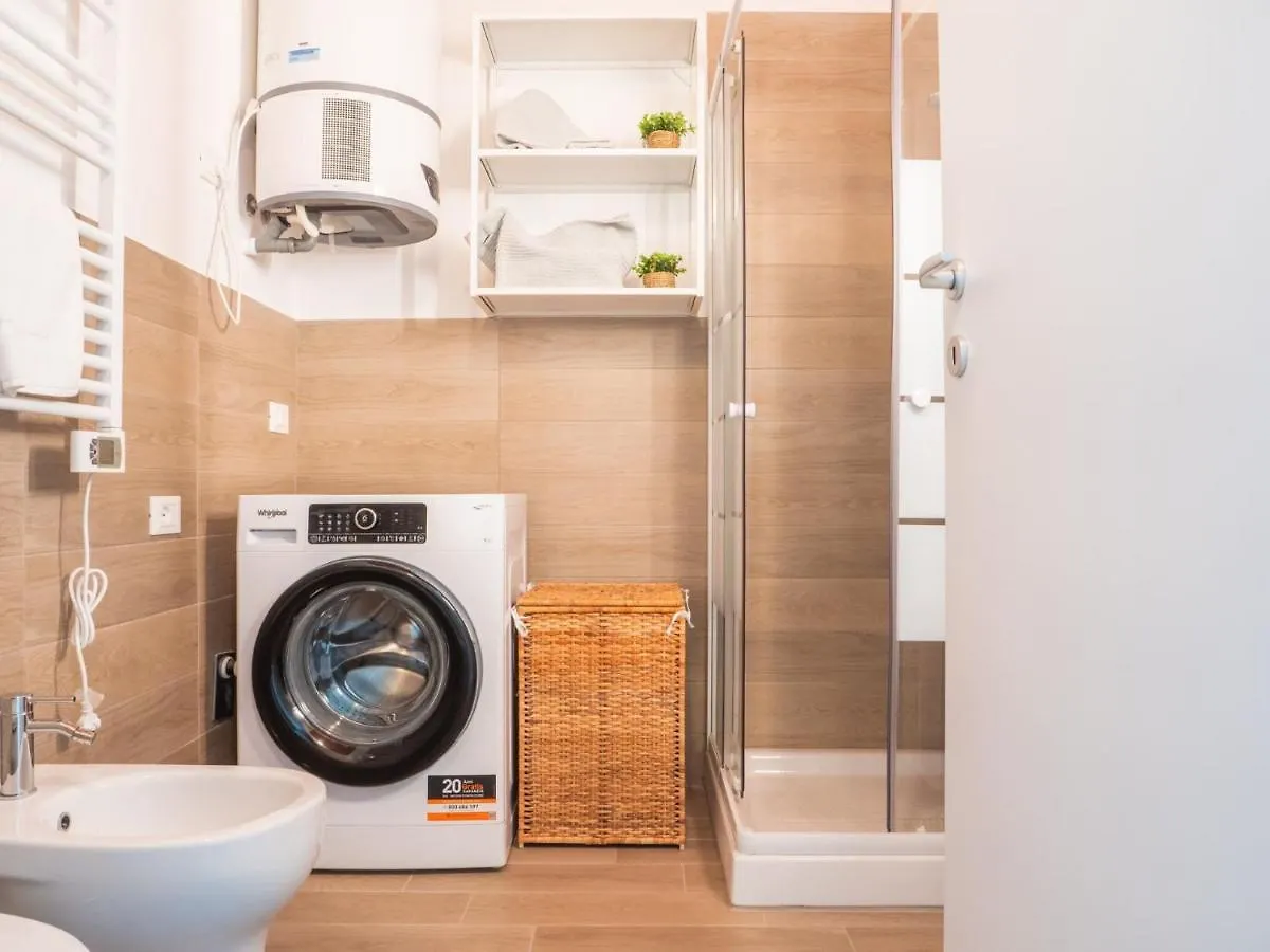 The Best Rent - Apartment In Crescenzago District Milan 0*,