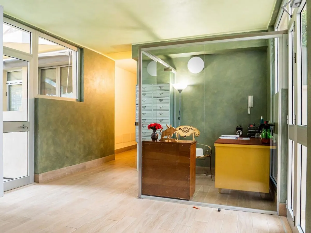 The Best Rent - Apartment In Crescenzago District Milaan Italië